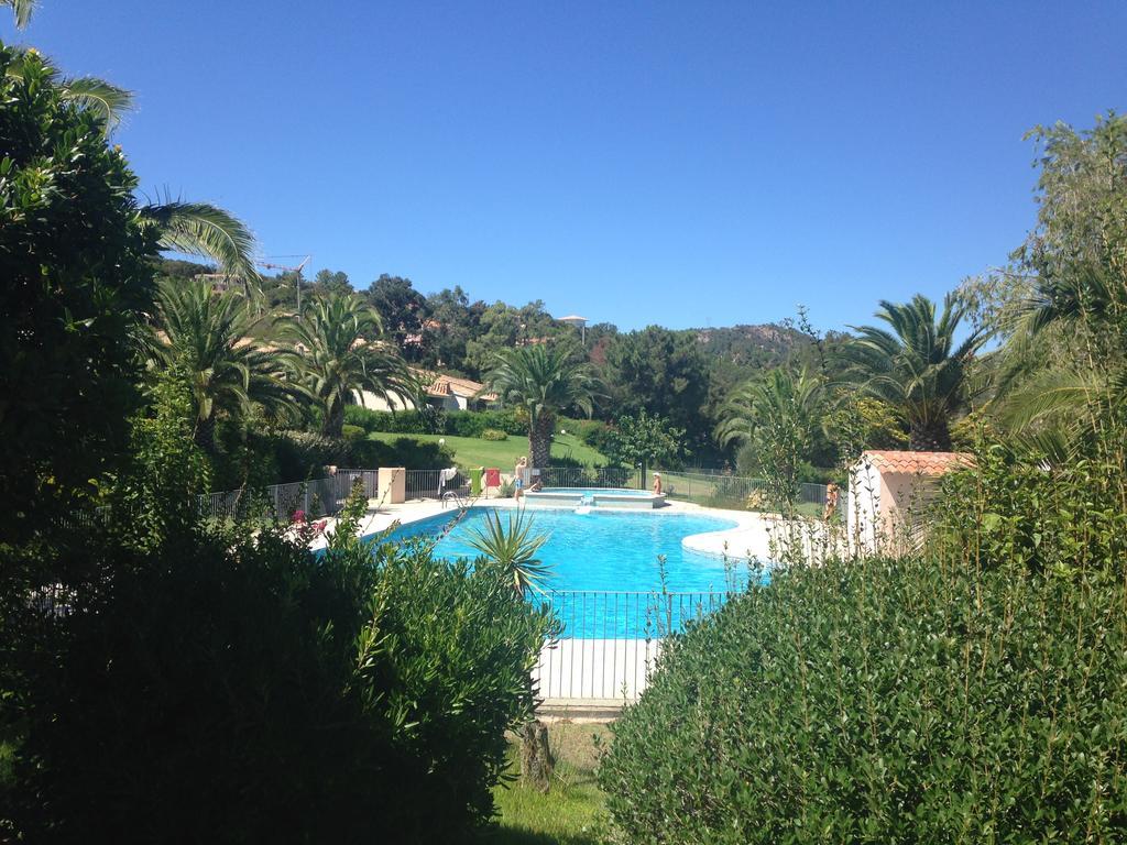 Residence Playa Del'Oro Favone Eksteriør bilde
